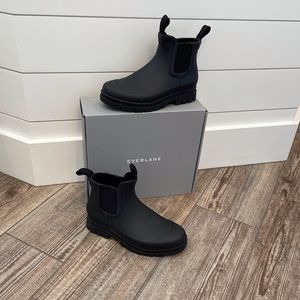 Everlane Black Chelsea Rain Boots